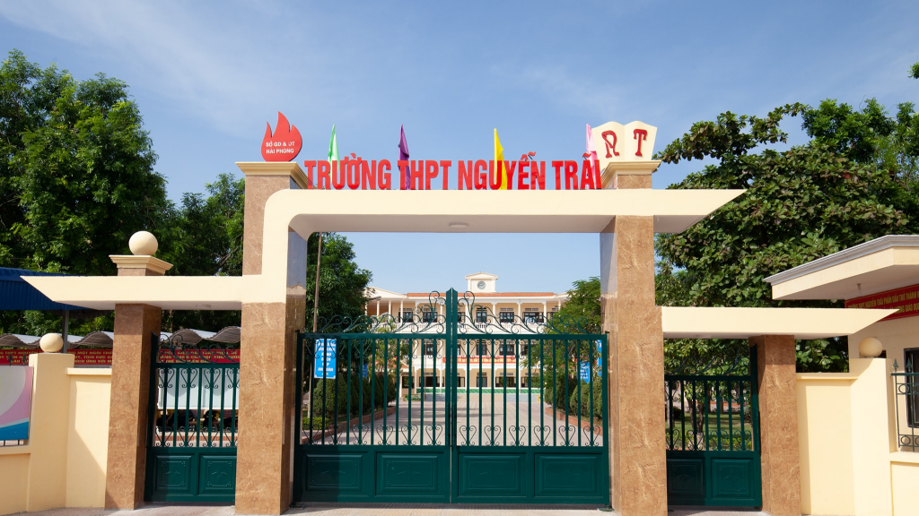 i trường THPT Nguyễn Trãi