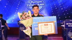 Nam sinh quân đội mê tiếng Anh, muốn thành người lính vừa hồng vừa chuyên