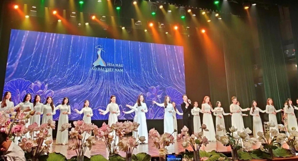 Hoa hậu áo dài Việt Nam 2022 tôn vinh vẻ đẹp văn hóa Việt