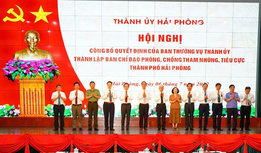 Ban Chỉ đạo phòng, chống tham nhũng, tiêu cực thành phố trực thuộc Ban Thường vụ Thành ủy ra mắt tại Hội nghị