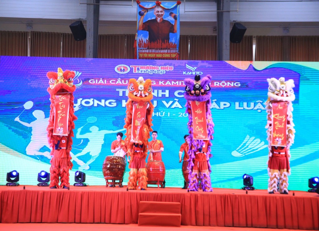 Hơn 600 VĐV tham gia Giải Cầu lông Kamito mở rộng tranh cúp Thương hiệu và Pháp luật lần thứ I - 2022