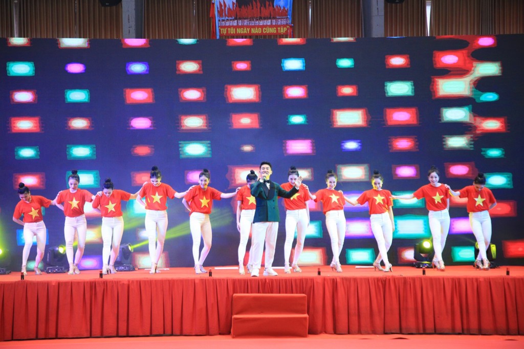 Hơn 600 VĐV tham gia Giải Cầu lông Kamito mở rộng tranh cúp Thương hiệu và Pháp luật lần thứ I - 2022