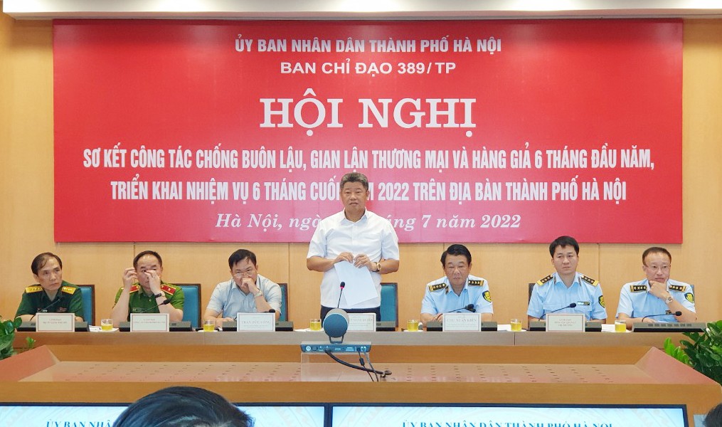 Đồng chí Nguyễn Mạnh Quyền, Phó Chủ tịch UBND thành phố, Trưởng ban Chỉ đạo 389/TP chỉ đạo hội nghị.