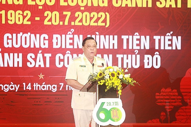 Trung tướng Nguyễn Hải Trung, Ủy viên Ban Thường vụ Thành ủy, Bí thư Đảng ủy, Giám đốc Công an TP Hà Nội phát biểu chào mừng tại lễ kỷ niệm.