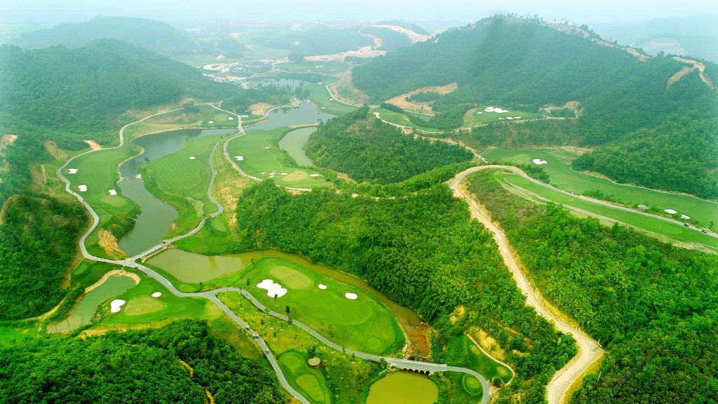 Hilltop Valley Golf Club bổ sung vào bản đồ sân golf của Việt Nam một điểm đến đầy hấp dẫn.