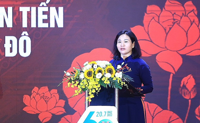 Phó Bí thư Thường trực Thành ủy Hà Nội Nguyễn Thị Tuyến phát biểu tại buổi lễ. 