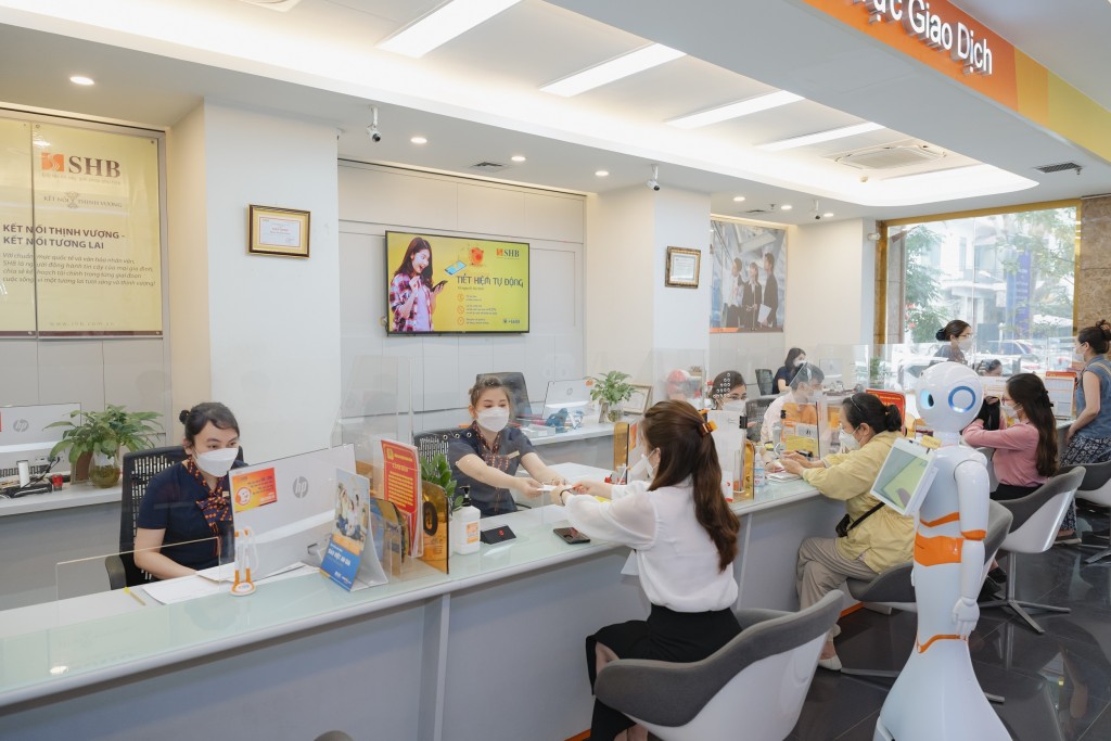 Giảm giá tới 600.000 đồng cho chủ thẻ quốc tế Quốc tế SHB Mastercard khi sử dụng Grab