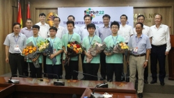 Bộ GD&ĐT chúc mừng thành tích của đội tuyển Việt Nam tham dự Olympic Vật lí quốc tế