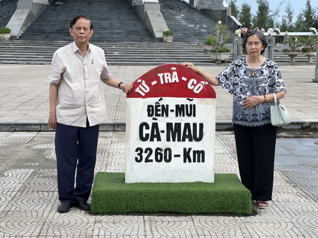 Tác giả Nguyễn Hồng Vinh tại mũi Sa Vĩ