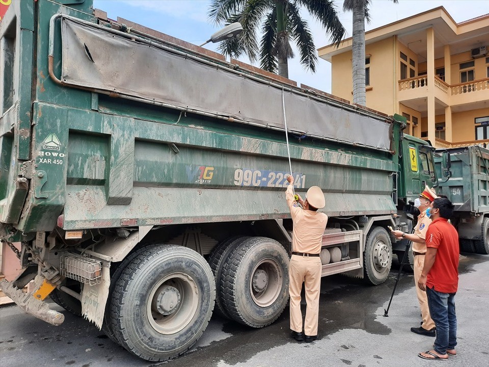 Xử lý xe quá tải: Cần sự vào cuộc đồng bộ từ nhiều phía