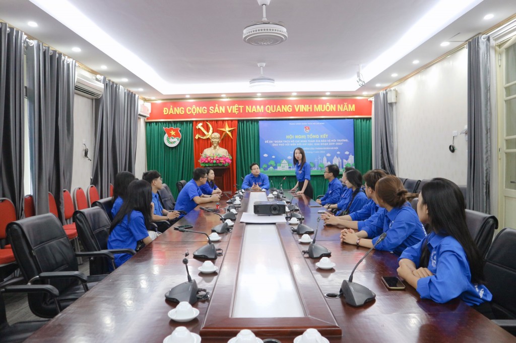 “Hành trình tri ân - Sinh viên với biển, đảo Tổ quốc”