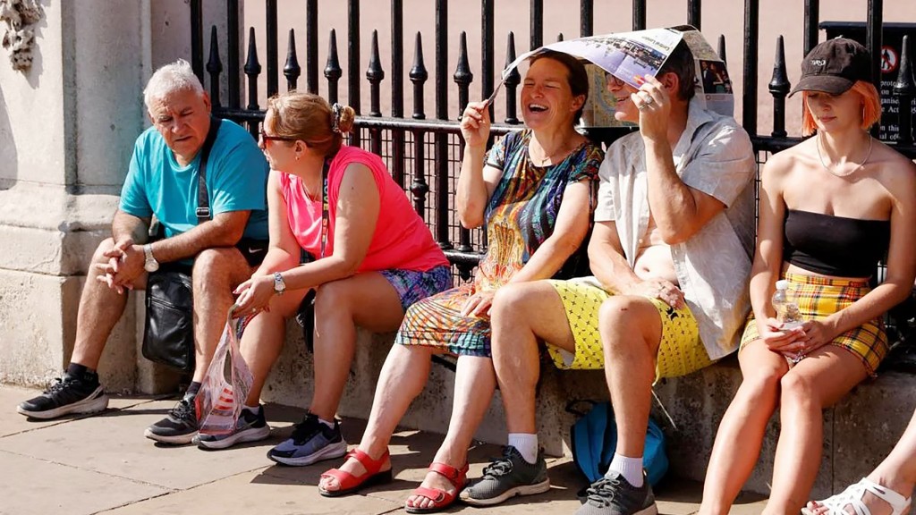 In Pictures: Europe wilts under scorching heatwave