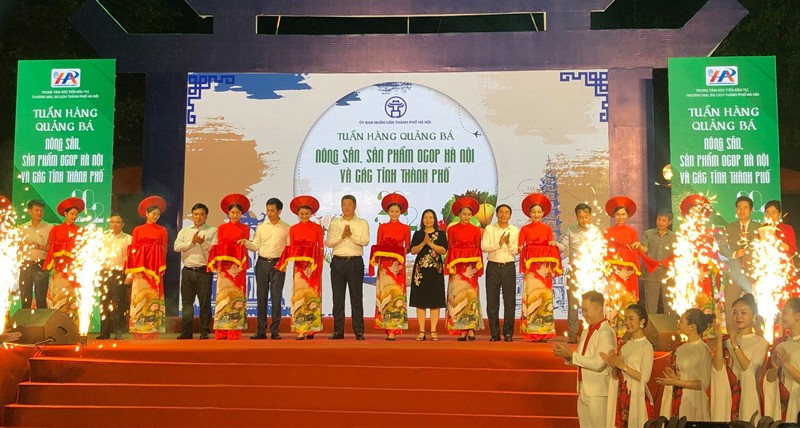 Hàng trăm nông sản đặc sản góp mặt tại tuần hàng OCOP Hà Nội