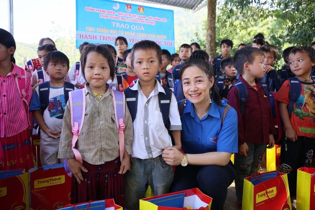 Hành trình “Tôi yêu Tổ quốc tôi”, tri ân những người anh hùng