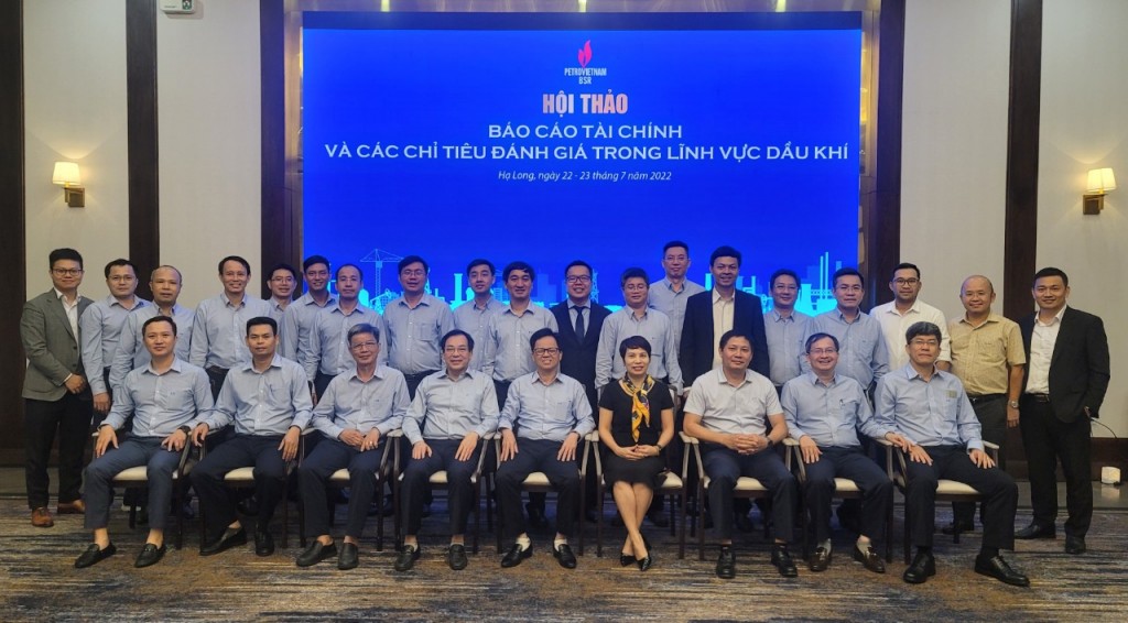 Ban lãnh đạo BSR và Chuyên gia chụp hình lưu niệm tại Hội thảo