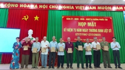 Đồng Nai: Trao tặng hơn 400 phần quà tới các gia đình chính sách phường Phước Tân