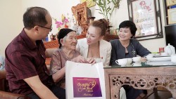 Tuổi trẻ Thủ đô thành kính tri ân các Mẹ Việt Nam anh hùng