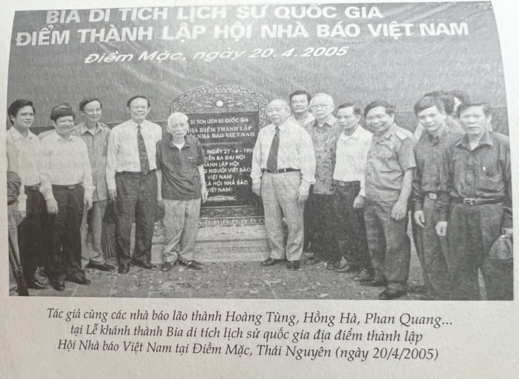 Đọc “Tiếc nuối hoa hồng” - du ký của Phan Quang: Sức cuốn hút của những con chữ