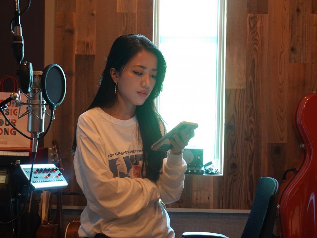 Phùng Khánh Linh trong những ngày thu âm album thứ 2 tại Mỹ
