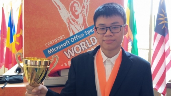 Nam sinh giành giải Vàng Tin học văn phòng thế giới nhờ… giỏi tiếng Anh
