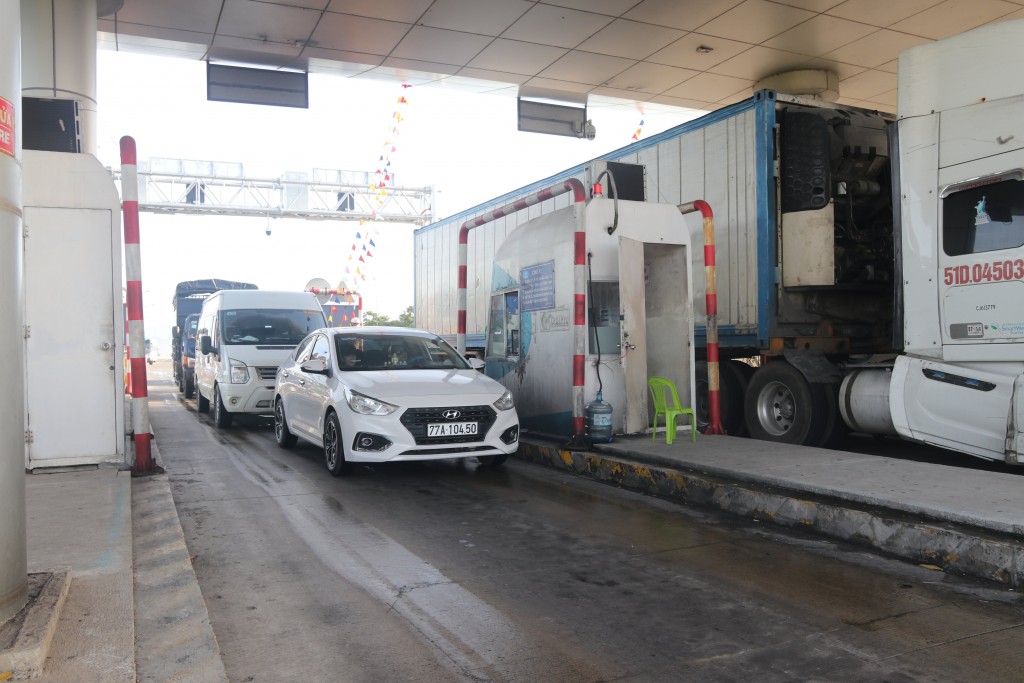 Chính thức thu phí không dừng trên Cao tốc Đà Nẵng - Quảng Ngãi