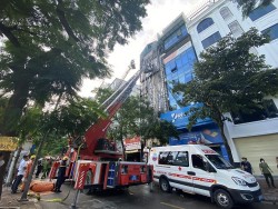 Hà Nội: 3 cán bộ, chiến sỹ cảnh sát hy sinh khi chữa cháy quán karaoke phố Quan Hoa