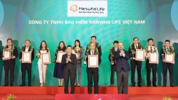 Hanwha Life Việt Nam đạt danh hiệu “Top 10 Công ty bảo hiểm uy tín năm 2022”