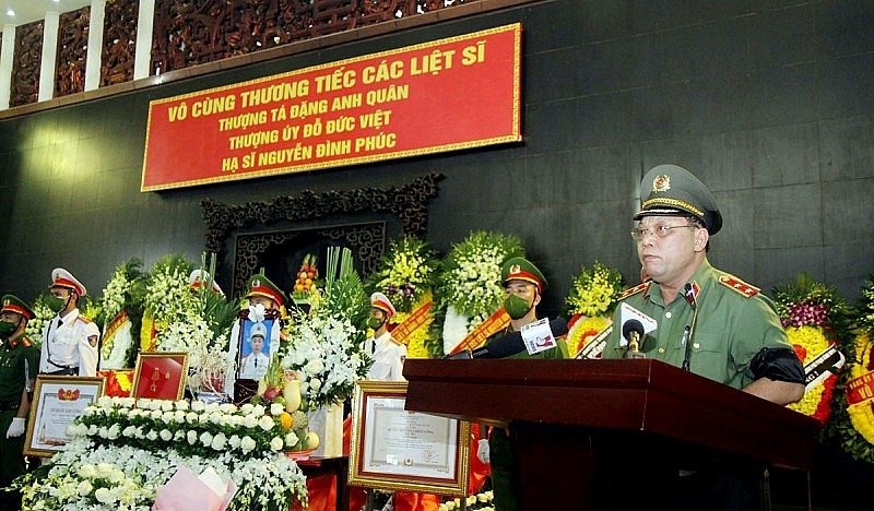 Trung tướng Nguyễn Hải Trung, Giám đốc Công an TP Hà Nội, Trưởng Ban tổ chức Lễ tang đọc lời điếu