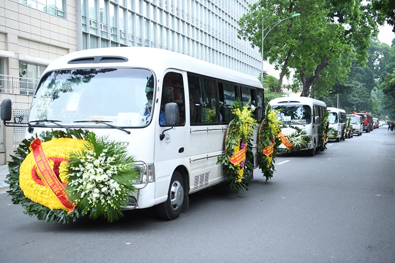 Hình ảnh xúc động tiễn biệt 3 liệt sĩ về nơi an nghỉ cuối cùng