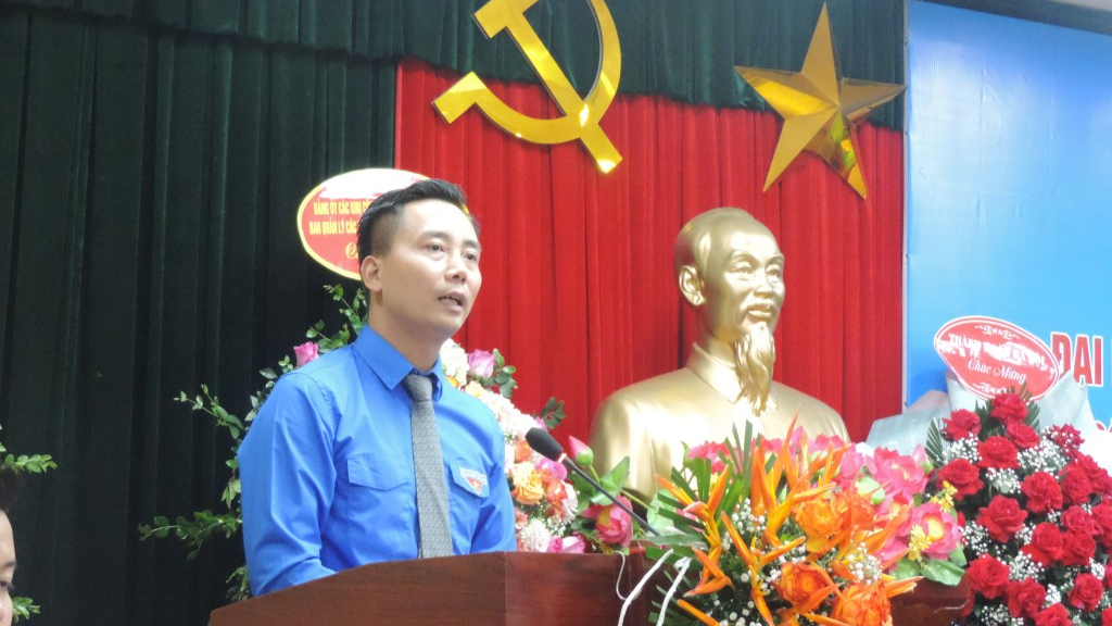 Phó Bí thư Thường trực Thành đoàn Hà Nội Nguyễn Đức Tiến phát biểu tại Đại hội 