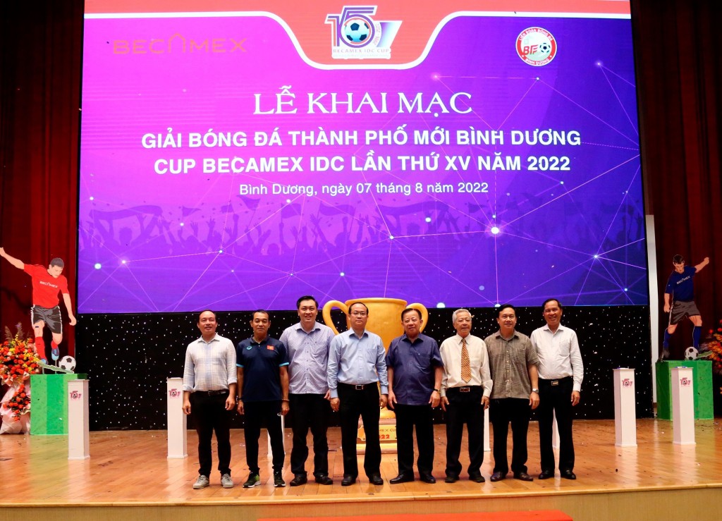 Khai mạc Giải bóng đá thành phố Mới Bình Dương cúp Becamex IDC lần thứ XV năm 2022