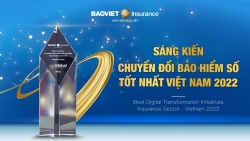 Bảo hiểm Bảo Việt nhận giải thưởng Sáng kiến chuyển đổi bảo hiểm số tốt nhất Việt Nam
