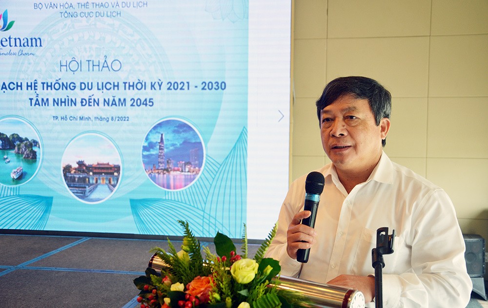 Ông Đoàn Văn Việt, Thứ trưởng Bộ Văn hóa, Thể thao và Du lịch, Quy hoạch hệ thống du lịch Việt Nam phát biểu tiếp thu các ý kiến đóng góp tại hội thảo