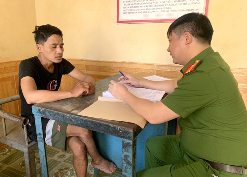 Đối tượng Đào Văn Linh tại cơ quan Công an