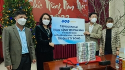 Tập đoàn FLC bàn giao 100 căn nhà tình nghĩa tại Điện Biên