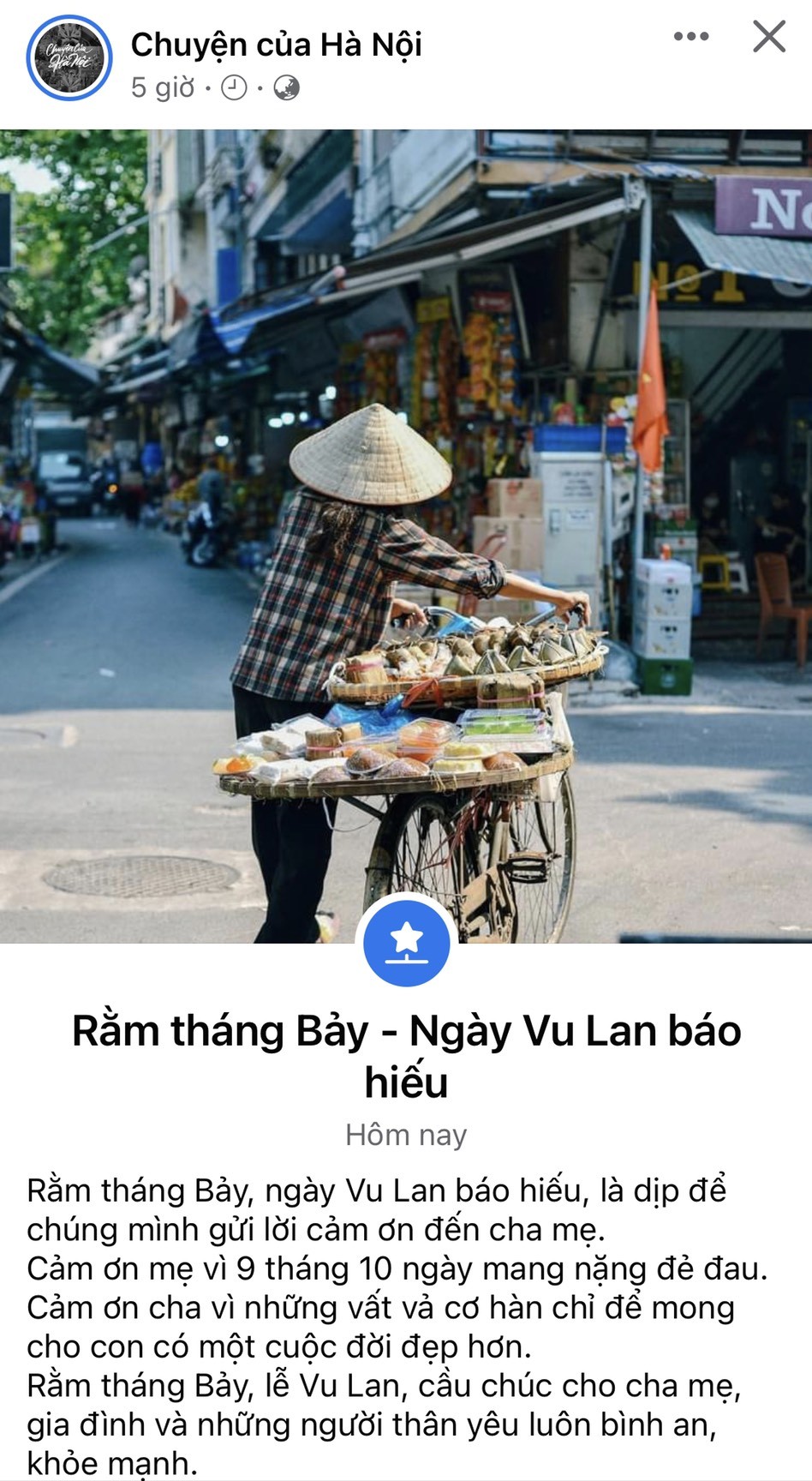 Hạnh phúc là khi con vẫn được cài bông hồng đỏ trên ngực áo