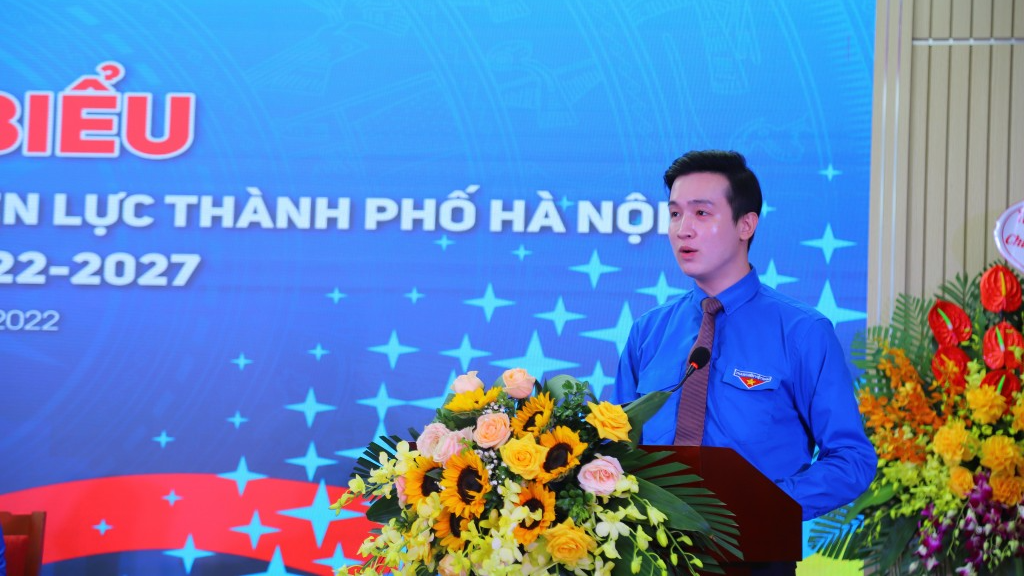 Phó Bí thư Thành đoàn Hà Nội Đào Đức Việt phát biểu tại Đại hội 