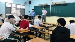 TP Hồ Chí Minh cần có chính sách thu hút giáo viên ngoại ngữ, tin học