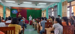 Quảng Ninh: Hàng trăm học sinh lớp 10 bơ vơ trước thềm năm học mới