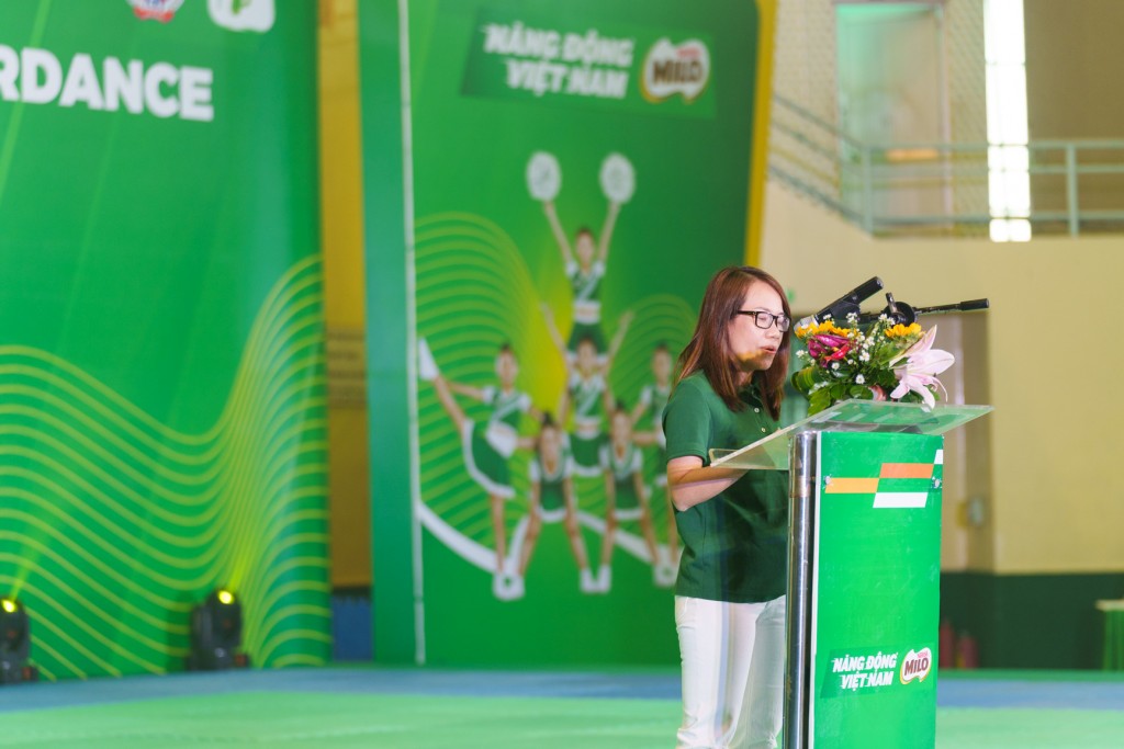 Đại diện Công ty Nestlé Việt Nam, Bà Nguyễn Minh Nguyệt, Giám đốc ngành hàng MILO và các sản phẩm sữa nhận định giải đấu ngày càng được nâng cao về chất lượng chuyên môn Đại diện Công ty Nestlé Việt Nam, Bà Nguyễn Minh Nguyệt, Giám đốc ngành hàng MILO và các sản phẩm sữa nhận định giải đấu ngày càng được nâng cao về chất lượng chuyên môn
