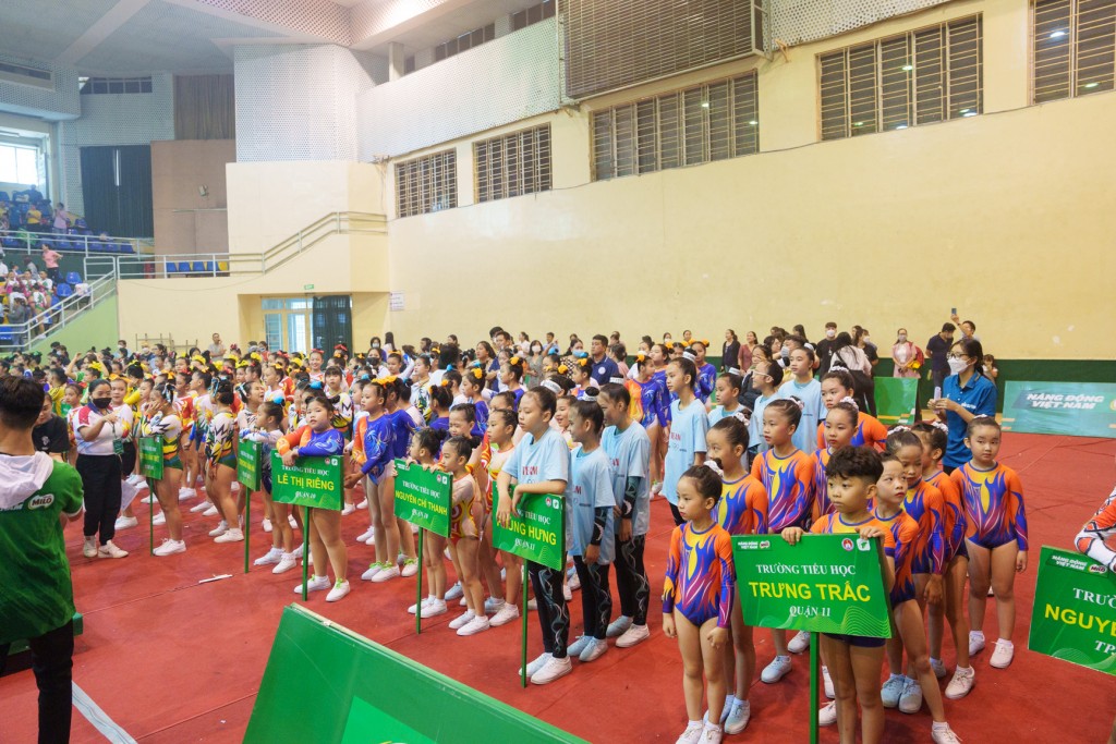 Giải đấu năm nay thu hút sự tham gia đông đảo của 75 đội trên khắp địa bàn thành phố Giải đấu năm nay thu hút sự tham gia đông đảo của 75 đội trên khắp địa bàn thành phố