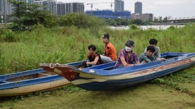 Nhốt bảo vệ để trộm tài sản tại công trình