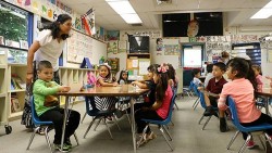 Mỹ đối mặt với tình trạng thiếu giáo viên trầm trọng