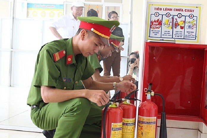 Kiên quyết đình chỉ, thu hồi giấy phép cơ sở không đủ điều kiện về phòng cháy chữa cháy