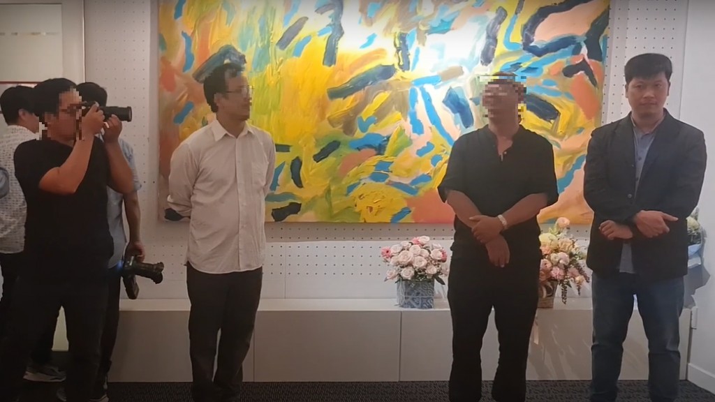TP Hồ Chí Minh: Xử phạt họa sĩ Bùi Chát vì triển lãm tranh không phép