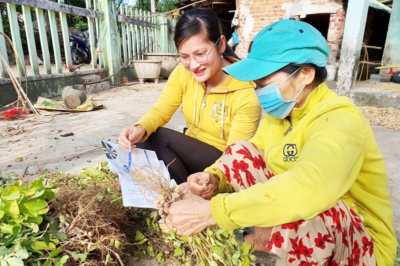 Quận Long Biên hỗ trợ 100% mức đóng BHXH tự nguyện cho hộ nghèo, cận nghèo
