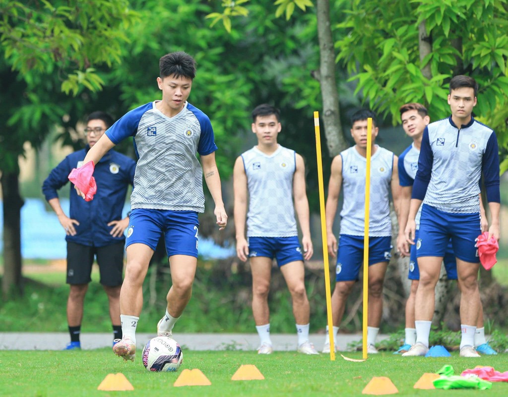 Hanoi FC cho CLB Công An Nhân Dân mượn “sao U23 Việt Nam” về đá giải hạng Nhất