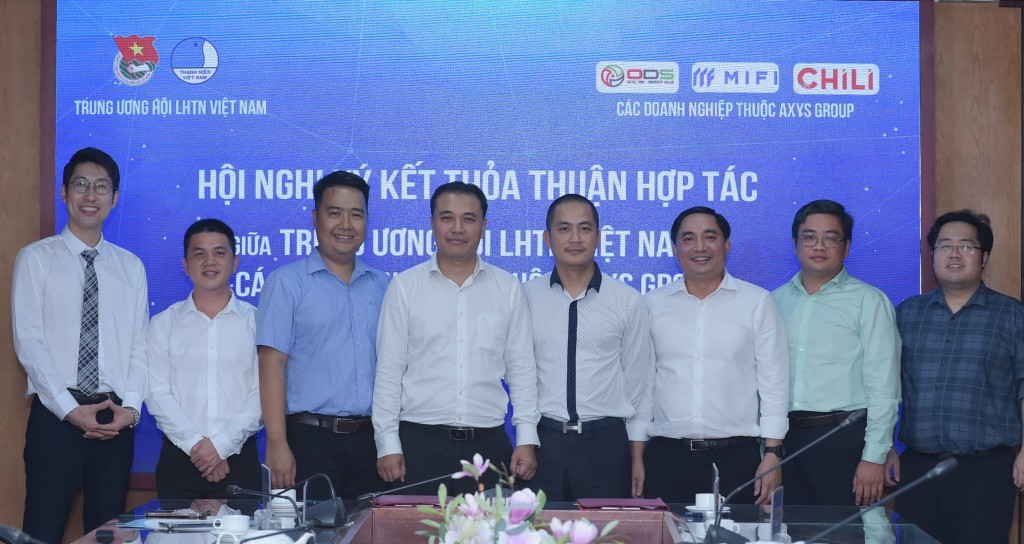 Ký kết hợp tác hỗ trợ doanh nghiệp thanh niên chuyển đổi số