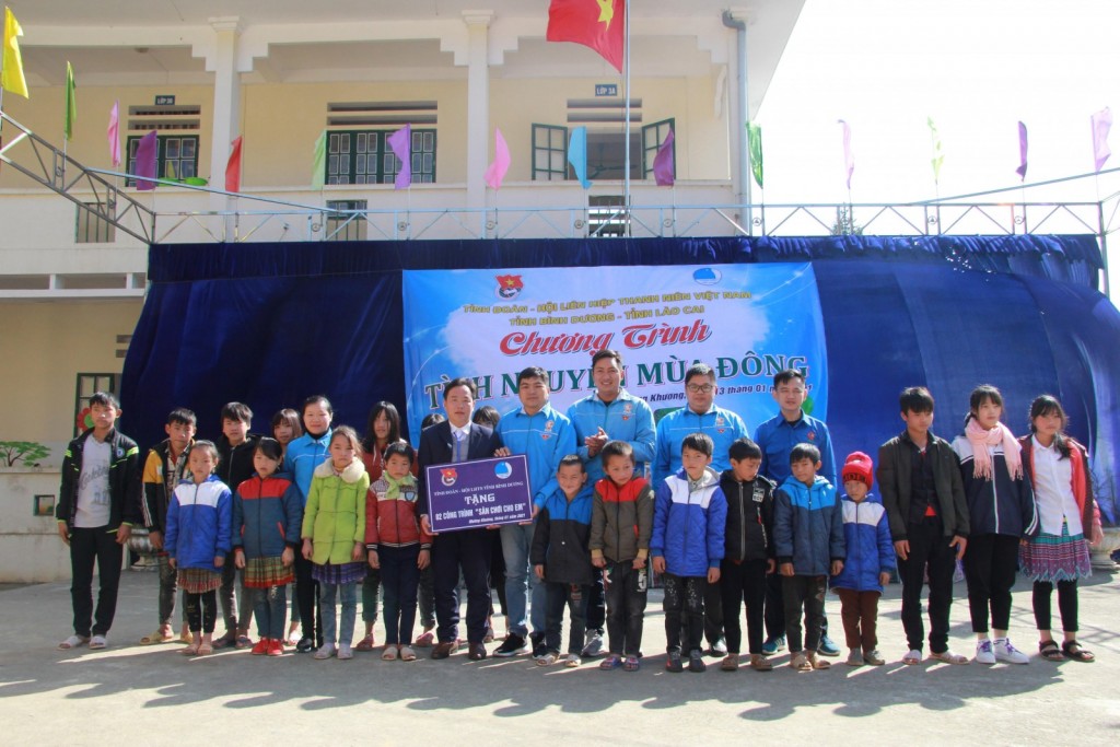 Đoàn Thanh niên Công an tỉnh Bình Dương tham gia chương trình Tình nguyện mùa đông tại tỉnh Lào Cai 