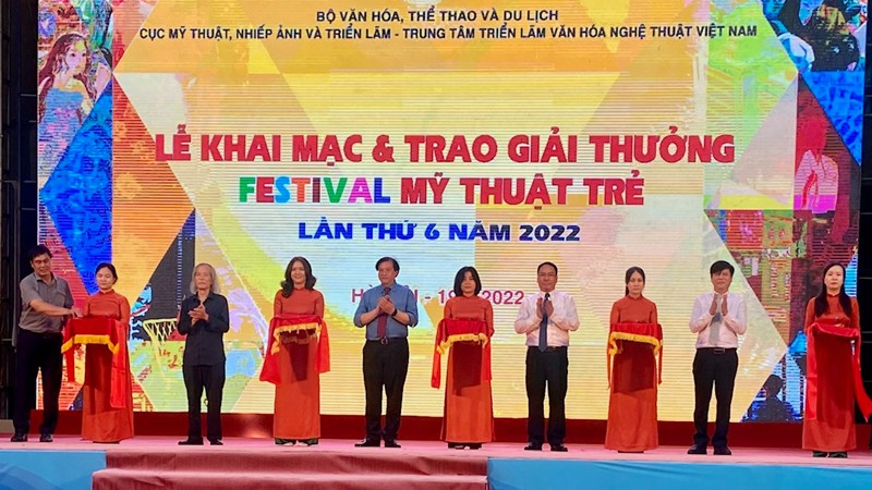 Lễ khai mạc 